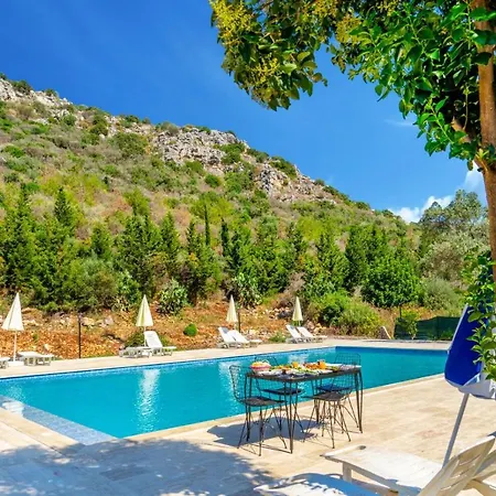 Patara Gate Boutique *